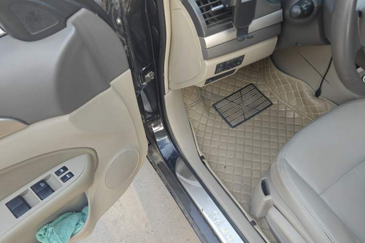 Used Dongfeng Aeolus A60 2012 1.6L Manual Luxury Model Driver Seat