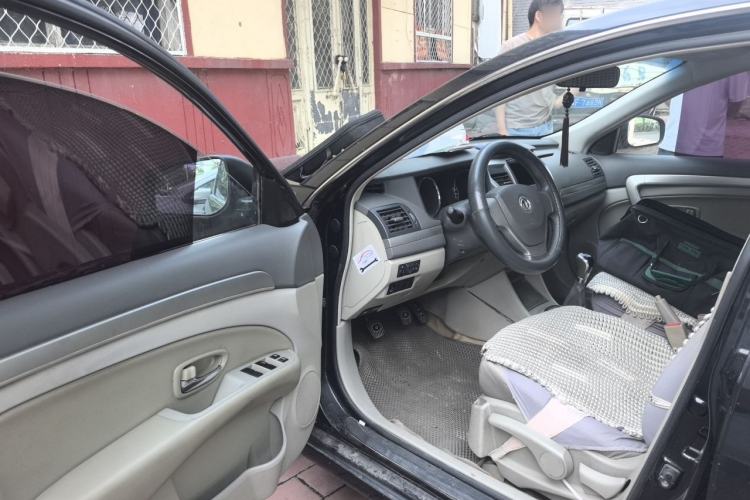 Used Dongfeng Aeolus A60 2012 1.6L Manual Luxury Model Driver Seat