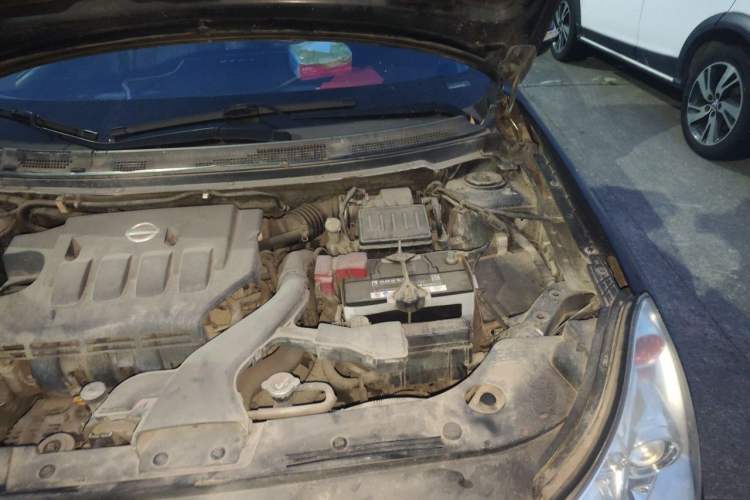 Used Dongfeng Aeolus A60 2012 1.6L Manual Luxury Model Engine Bay Left