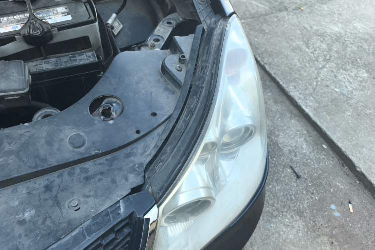 Used Dongfeng Aeolus A60 2012 1.6L Manual Luxury Model Engine Bay Left