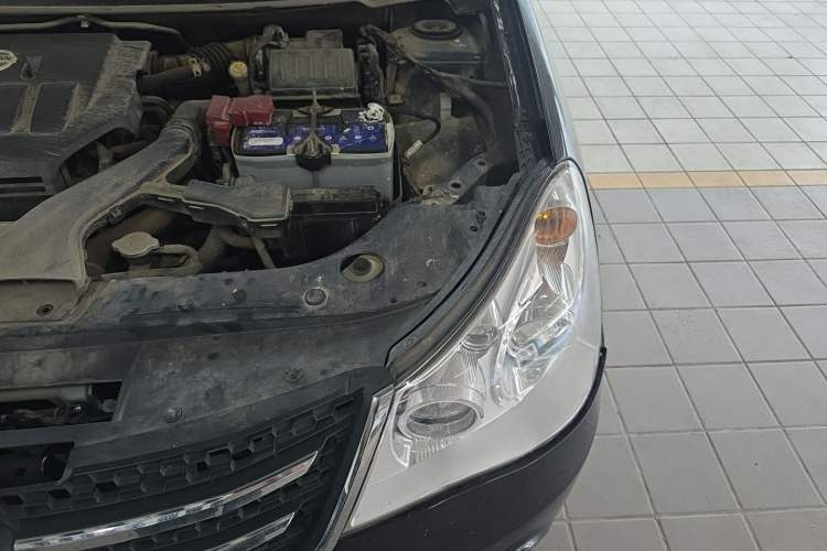 Used Dongfeng Aeolus A60 2012 1.6L Manual Luxury Model Engine Bay Left