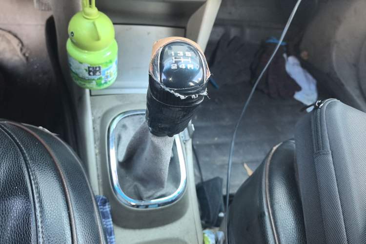 Used Dongfeng Aeolus A60 2012 1.6L Manual Luxury Model Gear Lever