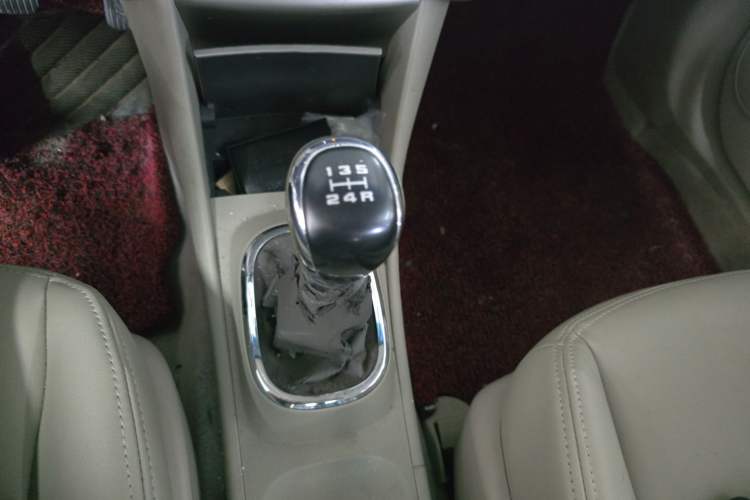 Used Dongfeng Aeolus A60 2012 1.6L Manual Luxury Model Gear Lever