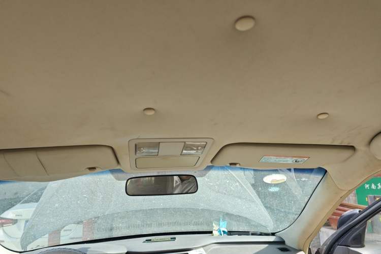 Used Dongfeng Aeolus A60 2012 1.6L Automatic Luxury Version Headliner