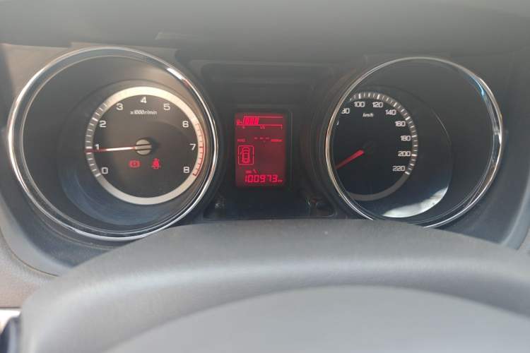 Used Dongfeng Aeolus A60 2012 1.6L Manual Luxury Model Instrument Cluster
