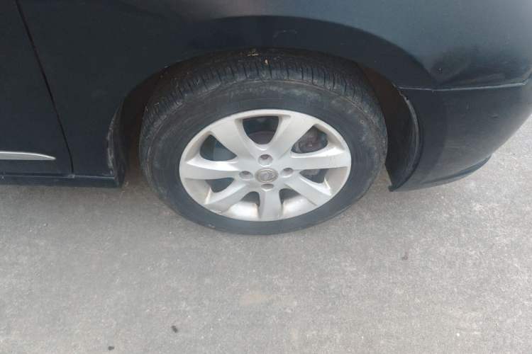 Used Dongfeng Aeolus A60 2012 1.6L Manual Luxury Model Right Front Wheel Hub