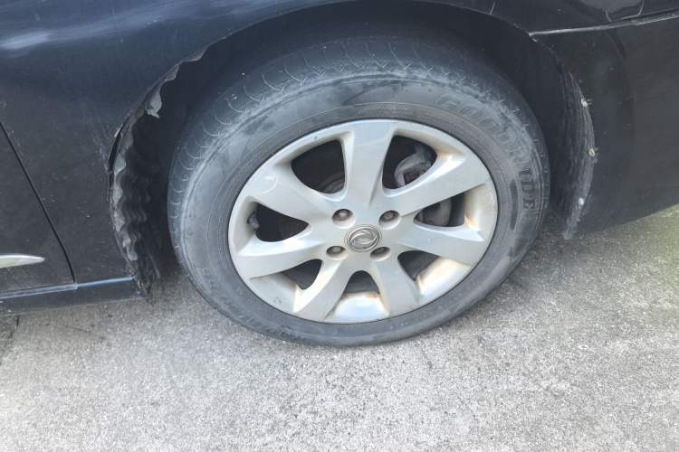 Used Dongfeng Aeolus A60 2012 1.6L Manual Luxury Model Right Front Wheel Hub