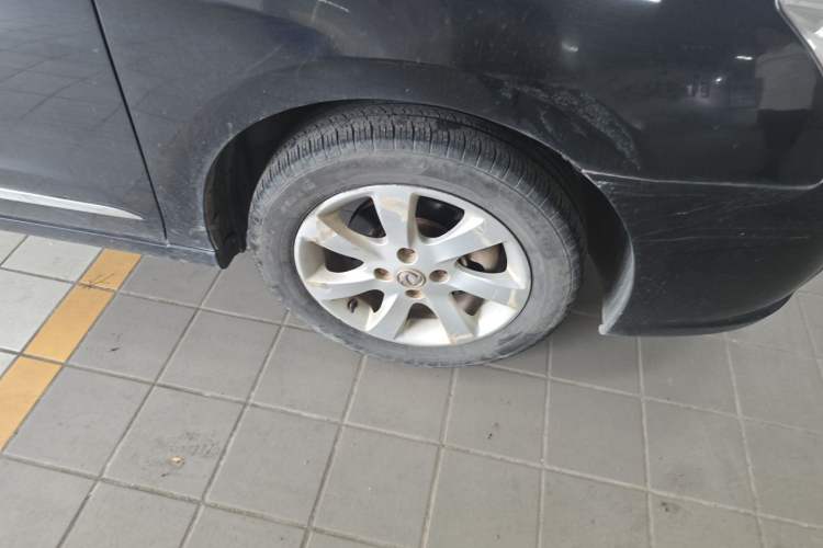Used Dongfeng Aeolus A60 2012 1.6L Manual Luxury Model Right Front Wheel Hub