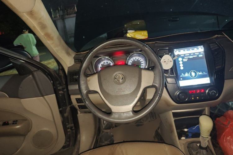 Used Dongfeng Aeolus A60 2012 1.6L Manual Luxury Model Steering Wheel