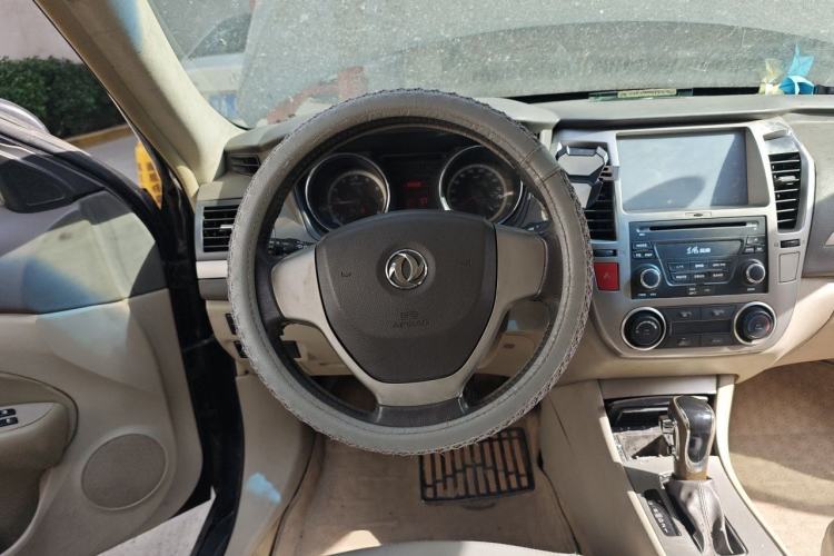 Used Dongfeng Aeolus A60 2012 1.6L Automatic Luxury Version Steering Wheel