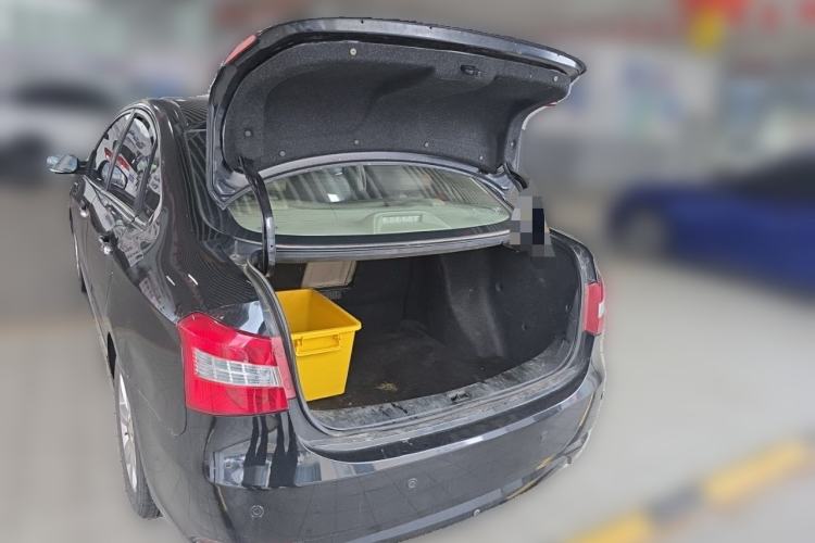 Used Dongfeng Aeolus A60 2012 1.6L Manual Luxury Model Trunk