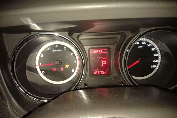 Used Dongfeng Aeolus A60 2012 1.6L Automatic Prestige Model Instrument Cluster