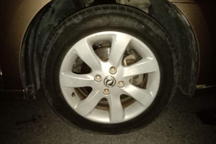 Used Dongfeng Aeolus A60 2012 1.6L Automatic Prestige Model Right Front Wheel Hub