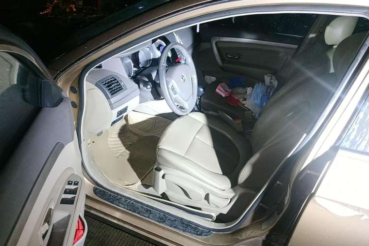 Used Dongfeng Aeolus A60 2012 1.6L Manual Luxury Model Driver Seat