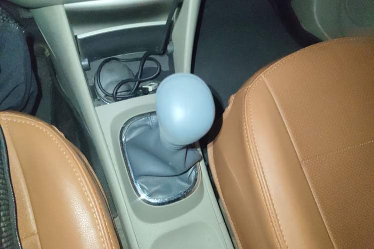 Used Dongfeng Aeolus A60 2012 1.6L Manual Luxury Model Gear Lever