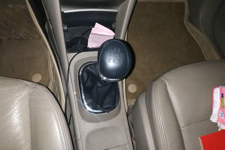 Used Dongfeng Aeolus A60 2012 1.6L Manual Luxury Model Gear Lever