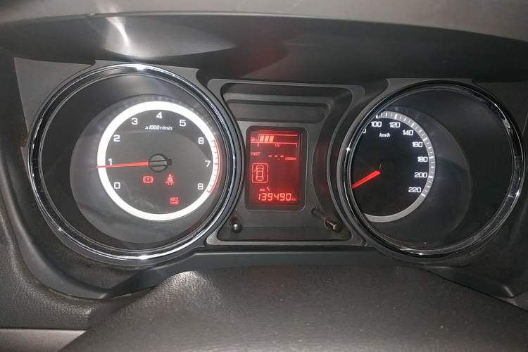 Used Dongfeng Aeolus A60 2012 1.6L Manual Luxury Model Instrument Cluster