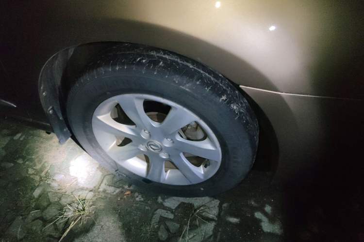 Used Dongfeng Aeolus A60 2012 1.6L Manual Luxury Model Right Front Wheel Hub