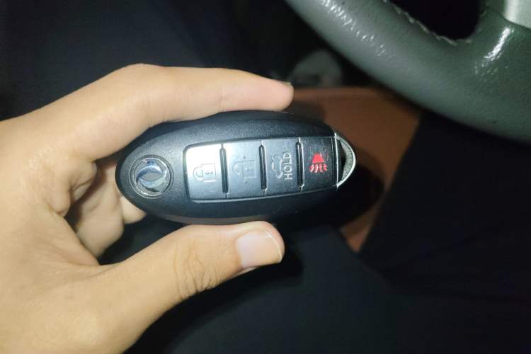 Used Dongfeng Aeolus A60 2012 1.6L Manual Luxury Model Vehicle Key