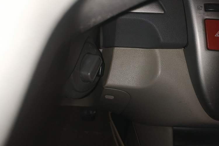 Used Dongfeng Aeolus A60 2012 1.6L Manual Luxury Model Vehicle Key
