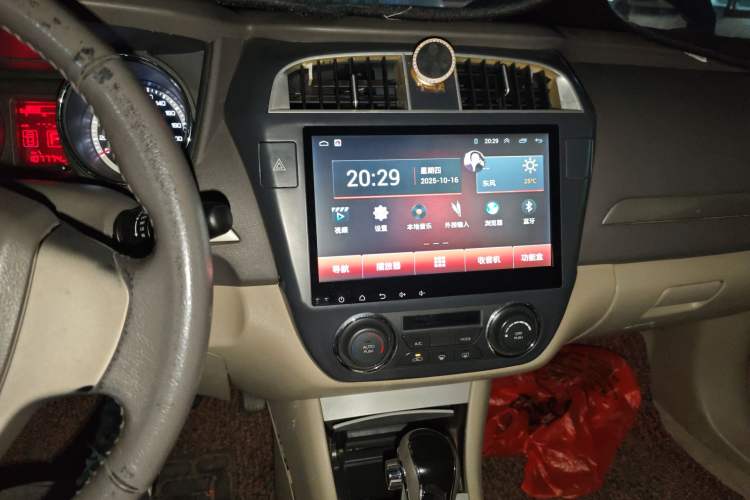 Used Dongfeng Aeolus A60 2012 1.6L Automatic Prestige Model Audio And AC Panel