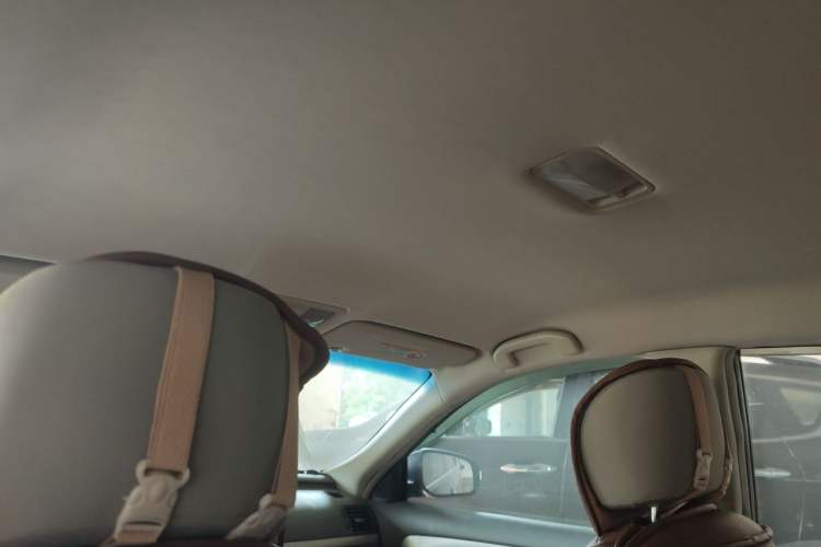 Used Dongfeng Aeolus A60 2012 1.6L Manual Luxury Model Headliner