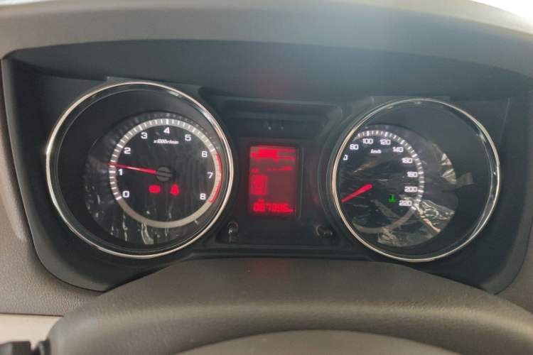 Used Dongfeng Aeolus A60 2012 1.6L Manual Luxury Model Instrument Cluster