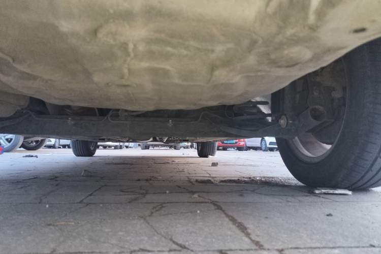 Used Dongfeng Aeolus A60 2012 1.6L Manual Luxury Model Chassis Rear Right