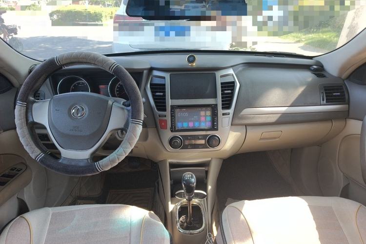 Used Dongfeng Aeolus A60 2012 1.6L Manual Luxury Model Center Console