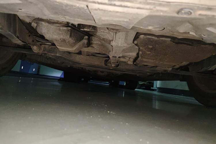 Used Dongfeng Aeolus A60 2012 1.6L Automatic Luxury Version Chassis Front