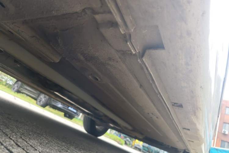 Used Dongfeng Aeolus A60 2012 1.6L Automatic Prestige Model Chassis Front Left