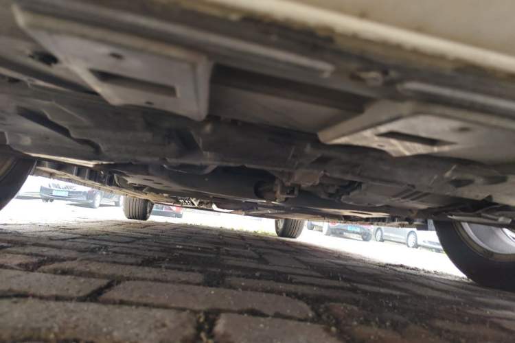 Used Dongfeng Aeolus A60 2012 1.6L Automatic Prestige Model Chassis Front