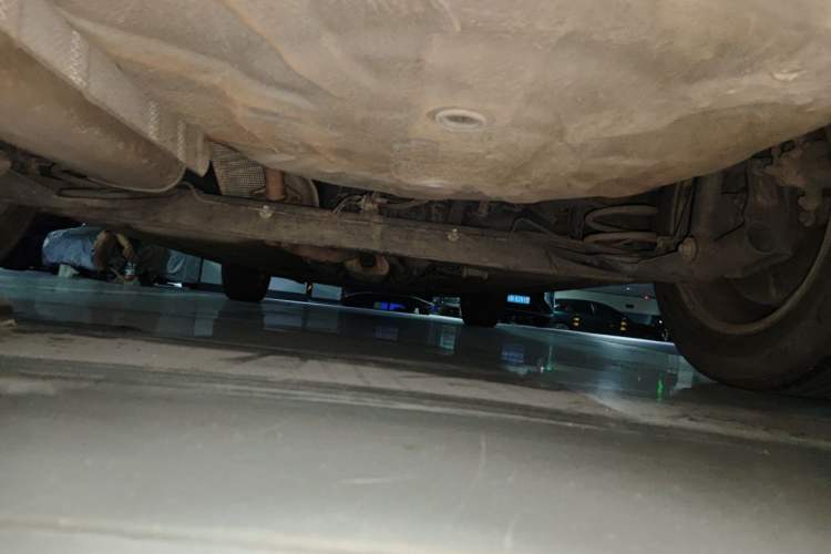 Used Dongfeng Aeolus A60 2012 1.6L Automatic Luxury Version Chassis Rear