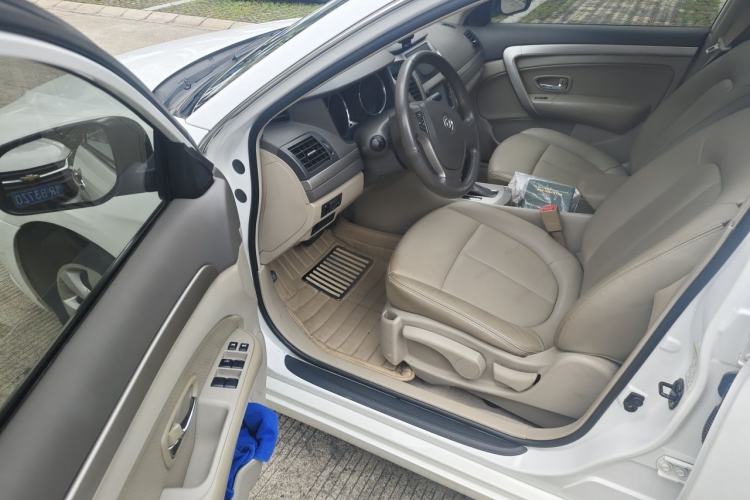 Used Dongfeng Aeolus A60 2012 1.6L Automatic Prestige Model Driver Seat