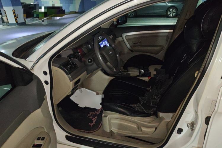 Used Dongfeng Aeolus A60 2012 1.6L Automatic Luxury Version Driver Seat