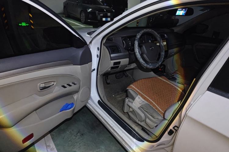Used Dongfeng Aeolus A60 2012 1.6L Automatic Luxury Version Driver Seat