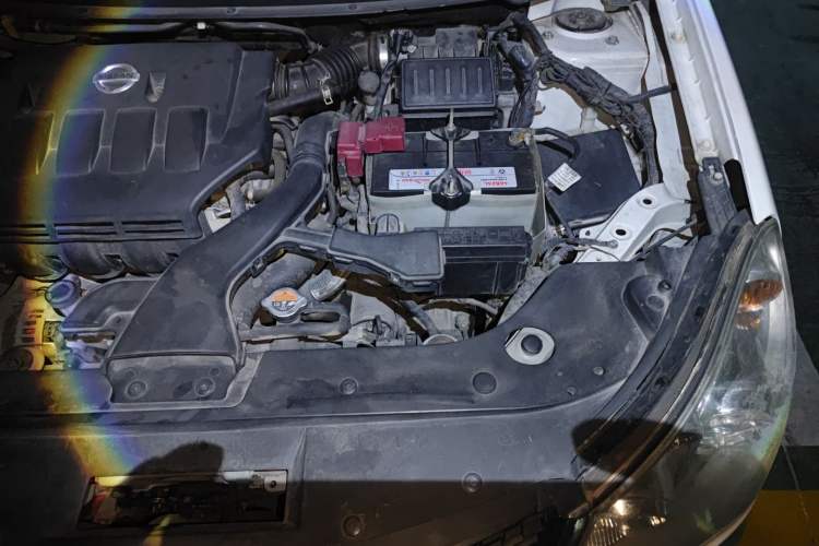 Used Dongfeng Aeolus A60 2012 1.6L Automatic Luxury Version Engine Bay Left