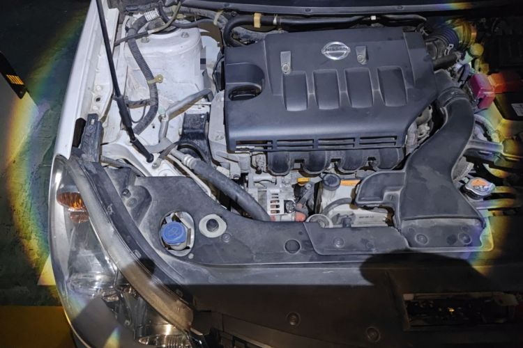 Used Dongfeng Aeolus A60 2012 1.6L Automatic Luxury Version Engine Bay Right