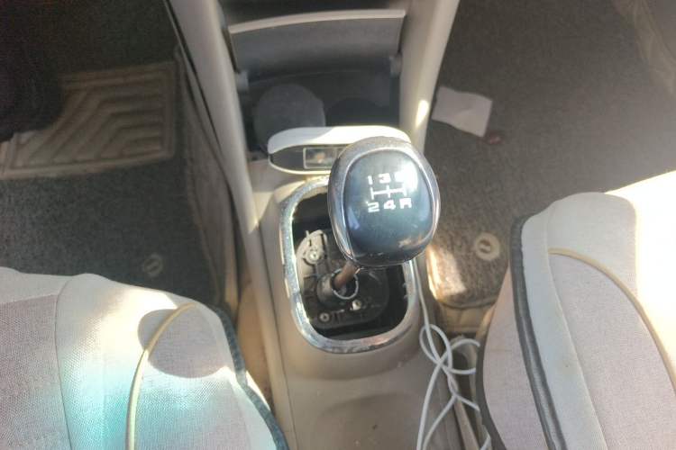 Used Dongfeng Aeolus A60 2012 1.6L Manual Luxury Model Gear Lever