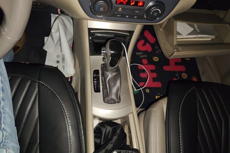 Used Dongfeng Aeolus A60 2012 1.6L Automatic Luxury Version Gear Lever