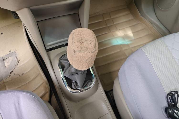 Used Dongfeng Aeolus A60 2012 1.6L Manual Luxury Model Gear Lever