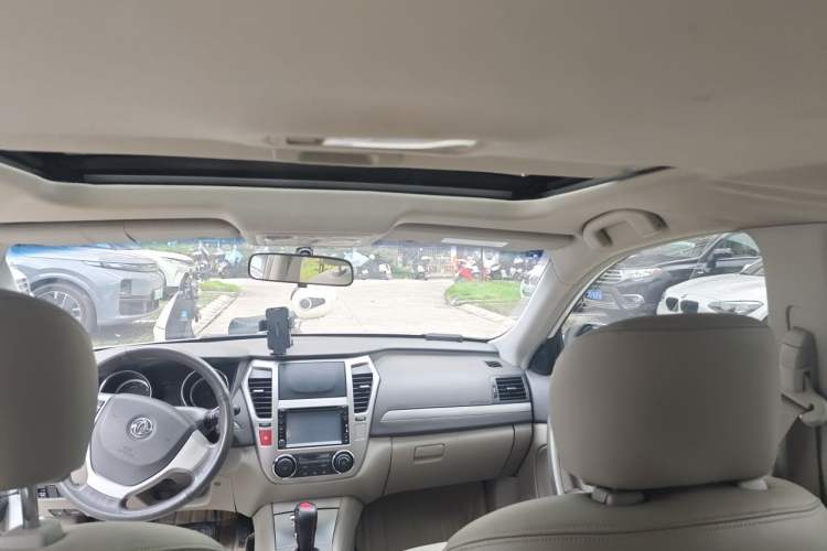 Used Dongfeng Aeolus A60 2012 1.6L Automatic Prestige Model Headliner