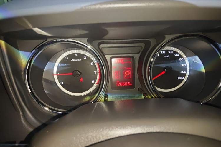 Used Dongfeng Aeolus A60 2012 1.6L Automatic Luxury Version Instrument Cluster
