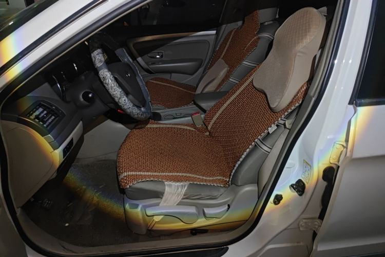 Used Dongfeng Aeolus A60 2012 1.6L Automatic Luxury Version Left Front Seat