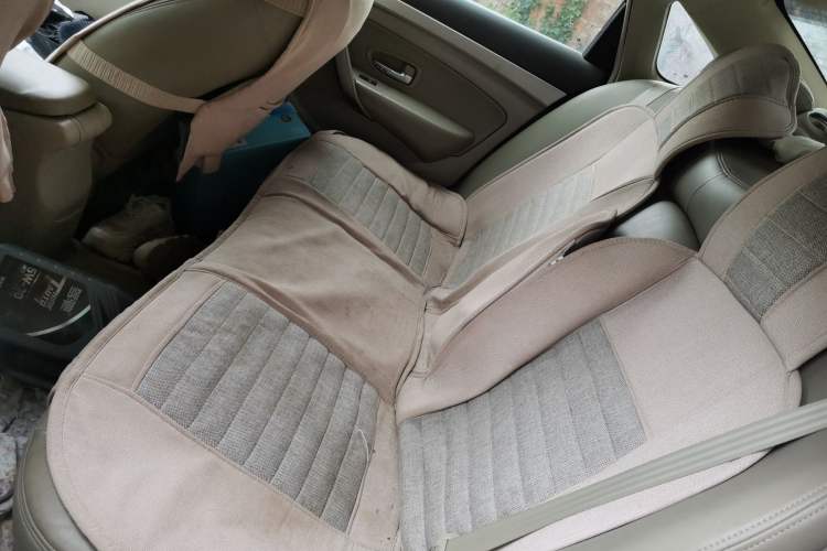 Used Dongfeng Aeolus A60 2012 2.0L CVT Luxury Version Left Rear Seat
