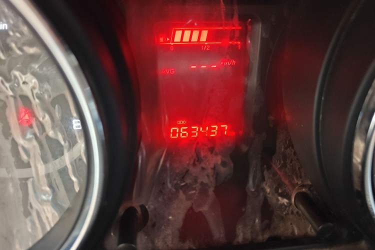Used Dongfeng Aeolus A60 2012 1.6L Manual Luxury Model Odometer Close Up
