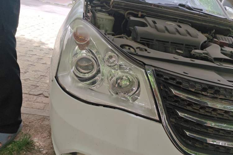 Used Dongfeng Aeolus A60 2012 1.6L Manual Luxury Model Right Front Headlight