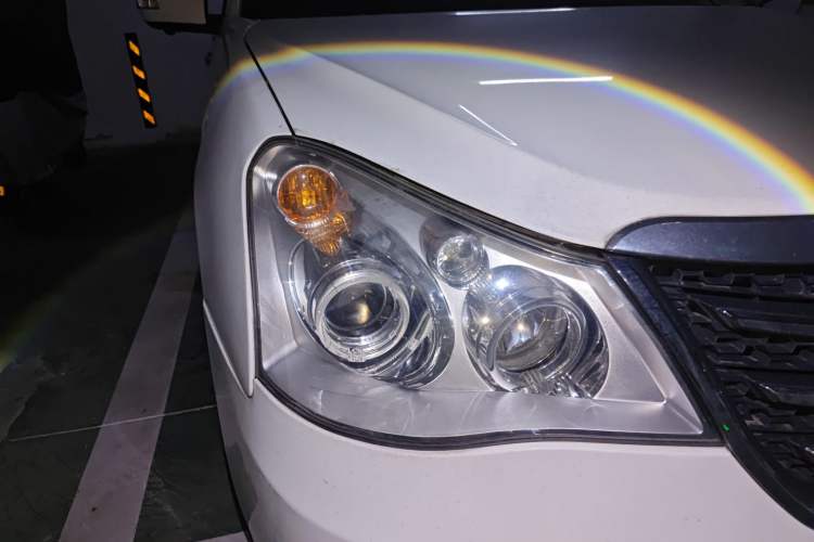 Used Dongfeng Aeolus A60 2012 1.6L Automatic Luxury Version Right Front Headlight