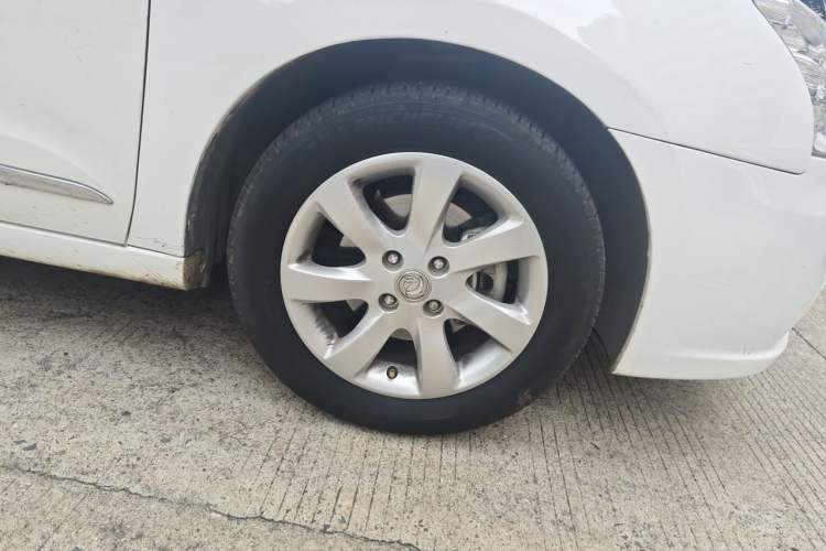 Used Dongfeng Aeolus A60 2012 1.6L Automatic Prestige Model Right Front Wheel Hub
