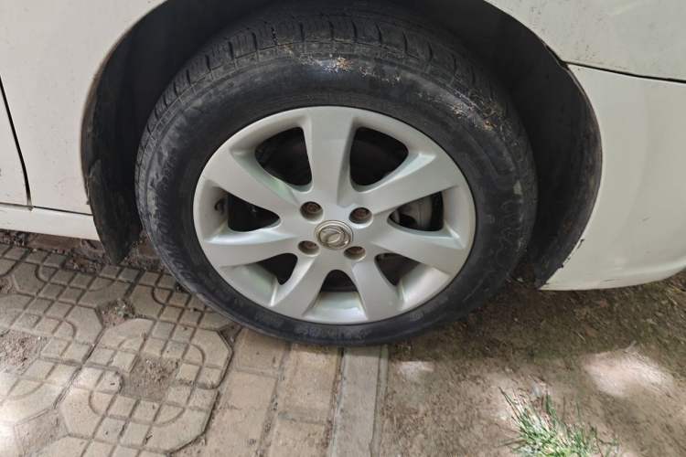 Used Dongfeng Aeolus A60 2012 1.6L Manual Luxury Model Right Front Wheel Hub